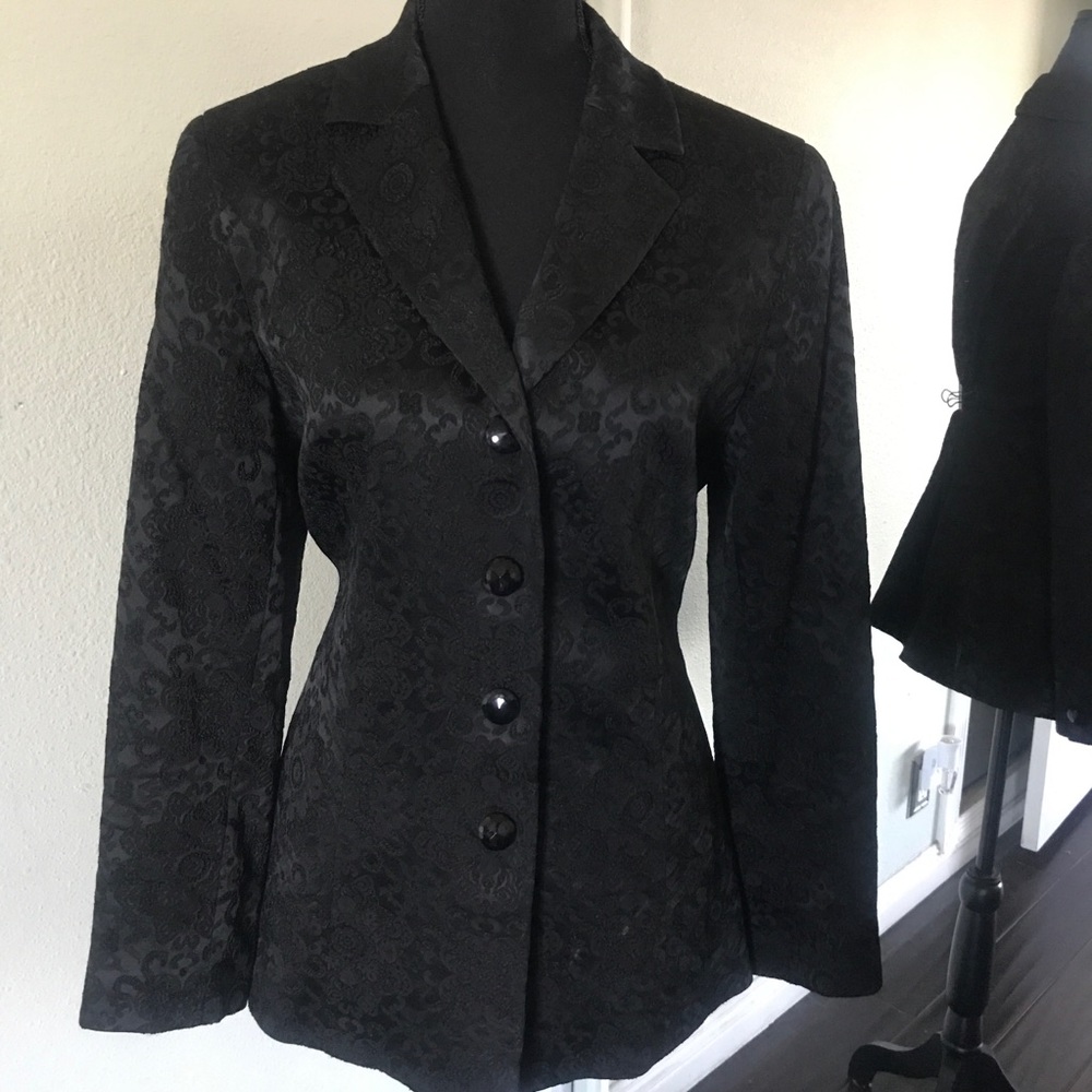 Black DD Collection Brocade Blazer Size 8